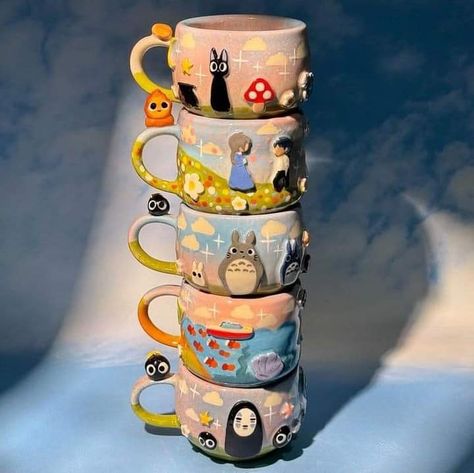 Harry Potter Ceramics, Diy Pottery Painting, Ghibli Artwork, Clay Diy Projects, Tanah Liat, Pretty Mugs, Tassen Design, Studio Ghibli Art, Ceramic Ideas