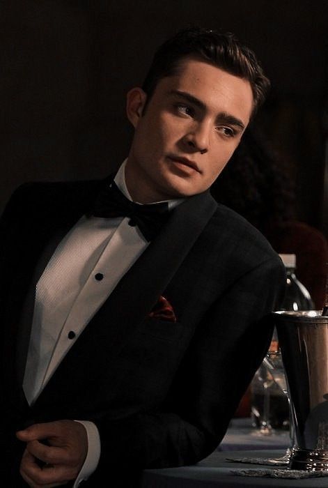 Chuck Bass Old Money Man Hot Chuck Bass Aesthetic, Chuck Bass Ed Westwick, Mode Gossip Girl, Estilo Gossip Girl, Gossip Girl Quotes, Stile Blair Waldorf, Gossip Girl Aesthetic, Nate Archibald, Chuck Blair