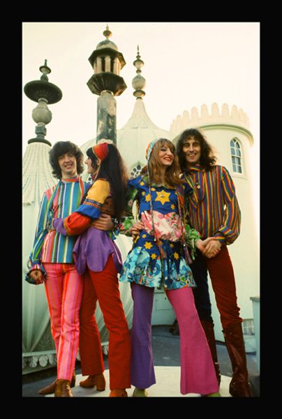 Royal Pavilion Brighton, Stage Costume Design, Iconic Photographs, The Hollies, Royal Pavilion, Piskel Art, Boho Chique, 60s 70s Fashion, Estilo Hippy