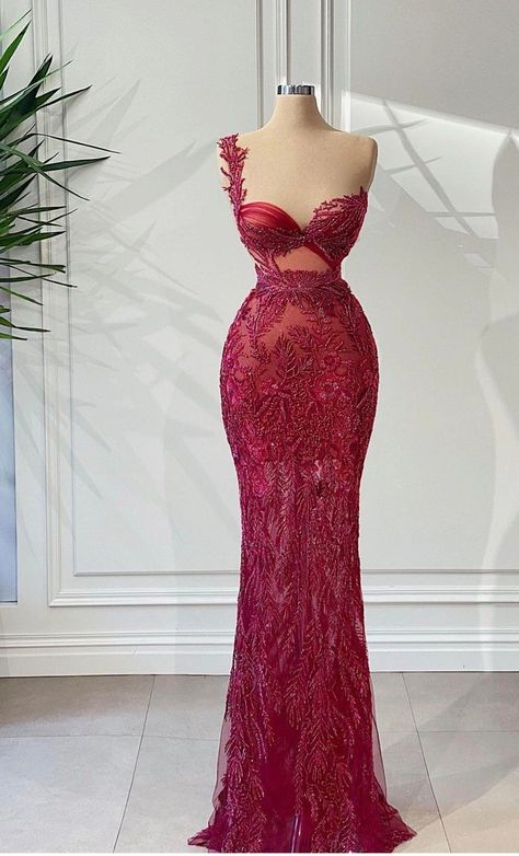 Red Gala Dress Classy, Extravagant Prom Dresses, Burgundy Prom, Matric Dance, Bodycon Evening Dress, Gorgeous Prom Dresses, Prom Girl Dresses, Classy Prom Dresses, Stunning Prom Dresses