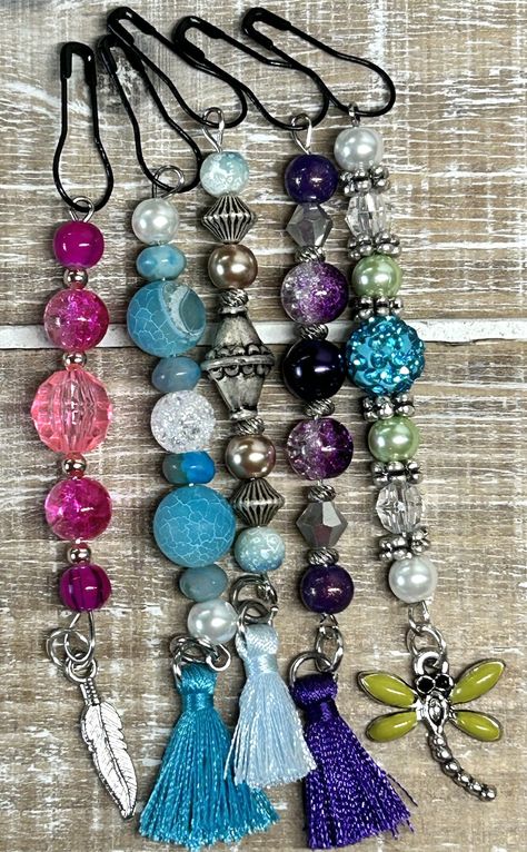 Handmade beaded dangles set of 5. Perfect for junk journalling, gifts, key chains, purse bling, etc....  Each dangle is handmade, and each set will be different.  Some have tassels, or charms on the bottom. They measure about 4-5 inches in length.  The pictures are examples of the 5 different dangles you will receive, but each 5 are one of a kind and will vary.  There will be no exact same dangle in your set of 5. Beaded Items Ideas, Dangles For Junk Journals, Beaded Purse Charms, Junk Journal Dangles, Purse Dangles, Purse Charms Diy, Diy Gifts To Sell, Beaded Charms, Journal Jewelry