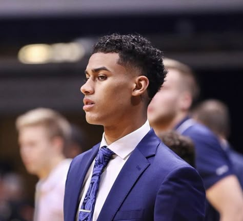 Butler MBB player Jordan Tucker (uploading this myself bc I’ve yet to see it on here😪) Jordan Tucker, Mixed Guys, Boys With Curly Hair, Cute Black Guys, Men In Black, Black Boys, Cute Black, Hot Topic