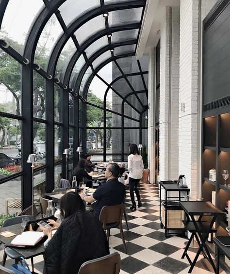 Glass Roof Cafe, Glass Restaurant Design Exterior, Black White Coffee Shop, Sunroom Restaurant, Black And White Restaurant Interior, Cafe Pergola, Glass House Restaurant, Glass Cafe, Glass Restaurant