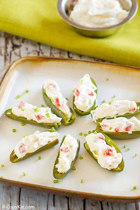 Luby's Stuffed Jalapenos - CopyKat Recipes Cream Cheese Appetizer Recipes, Pimento Peppers, Stuffed Jalapenos, Pickled Jalapeno Peppers, Cream Cheese Corn, Cream Cheese Appetizer, Cheese Appetizer, Jalapeno Recipes, Baked Ribs