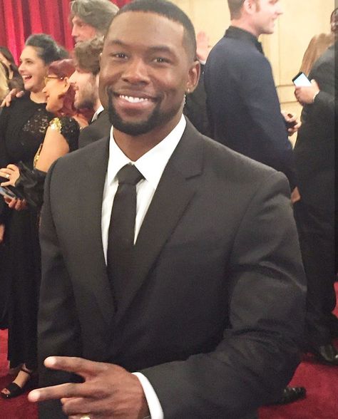 Trevante Rhodes Travante Rhodes, Trevonte Rhodes, Trevante Rhodes, Black Kings, Mahershala Ali, Dark Skin Men, Rain Man, Black Hollywood, Black King