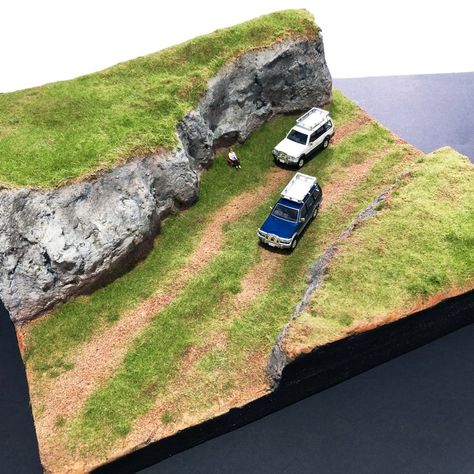 1/64 Scale Diorama, Diorama Garage 1/64, 1/64 Diorama, Diorama Nature, Park Diorama, Model Diarama, Dioramas Ideas, N Scale Train Layout, Diorama 1:64