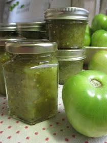 Sweet Green Tomato Relish Recipe, Green Tomato Relish Recipe, Plain White Curtains, Tomato Relish Recipe, Canning Green Tomatoes, Green Tomato Relish, Sweet Relish, Preserving Recipes, Green Tomato Recipes