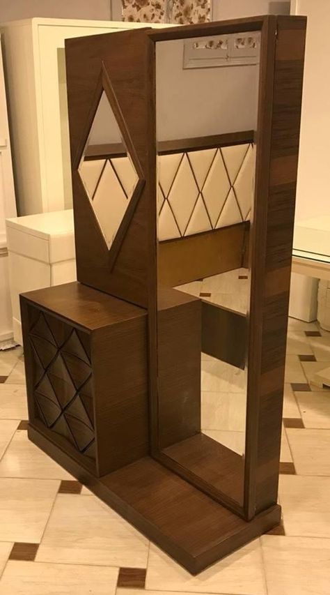 Dressing Table Design Simple, Dresing Tebal Design Modern Wood, Dressing Table Design Bedrooms, Almira Design, Latest Dressing Table Designs, Wooden Bedroom Furniture Sets, Cabinets For Living Room, Dressing Table Mirror Design, Dress Table