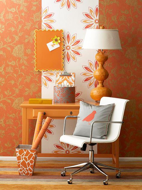 stripe of white and orange wallpaper in front of an orange and hold floral pattern in a home office Orange Color Shades, Bold Kitchen, Orange Rooms, Orange Decor, Cosy Home, Orange Wallpaper, Kitchen Wallpaper, Home Office Space, Modern Wallpaper