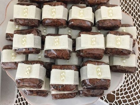 Brownies favors Brownie Party Favors, Brownie Wedding Favors, Brownie Wedding, Infinity Love, Party Favor, Wedding Favors, Brownies, Party Favors, Dessert