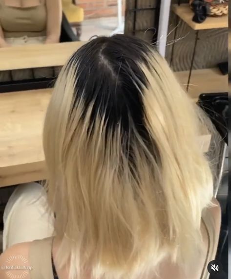 Bleach Hair Dark Roots, Overgrown Bleached Hair, Black Bleached Hair, Bleach Blonde With Dark Roots, Bleach Blonde Dark Roots, Overgrown Roots Hair, Blond Hair Black Roots, Black Hair Blonde Roots, Grown Out Bleached Hair