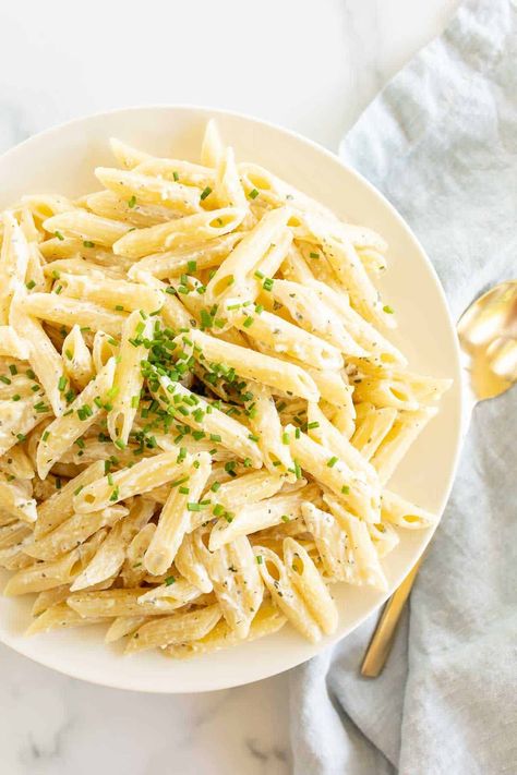 Boursin Cheese Pasta, Boursin Pasta Recipe, Boursin Pasta, Boursin Recipes, Lemon Spaghetti, Fettuccine Alfredo Recipes, Pasta Side Dishes, Julie Blanner, Pasta Sides