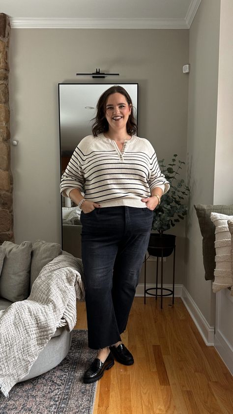 Sezane Sizing for Plus Sizes Sezane Plus Size, French Tuck Plus Size, Midsize Parisian Style, Mid Size French Style, Curvy Parisian Style, French Plus Size Fashion, Plus Size Parisian Style, Plus Size Classic Style, French Girl Summer Style