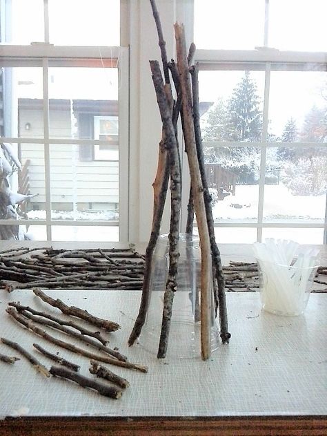 make-branch-christmas-tree-step2 | stowandtellu.com Teepee Christmas Tree, Make A Teepee, Outdoor Xmas Tree, Tree Branch Crafts, Sage Forest, Twigs Decor, Sticks Crafts, Forest Ideas, Cabin Christmas Decor