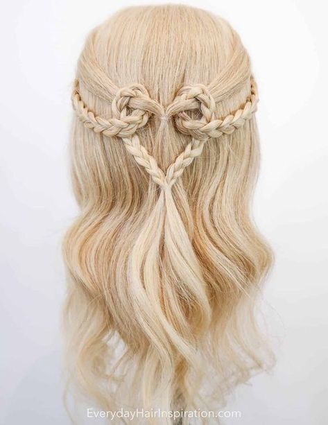 Heart Hairstyle, Sanggul Modern, Heart Braid, Beautiful Braided Hair, Black Queens, Heart Hair, Bridal Hairstyles, Hair Up Styles, Hairdo For Long Hair