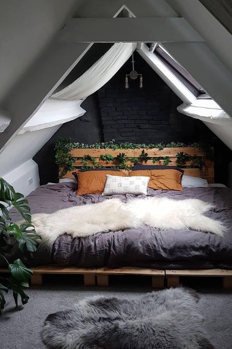 #bohemian #boho #bohostyle #bohemianstyle #homedecor #bohochic #hippie #gypsy #interiordesign #love Attic Bed, Minimal Interior Design, Dekorasi Kamar Tidur, Attic Bedroom, Bedroom Goals, Minimalism Interior, Awesome Bedrooms, Cozy Room, Dream Rooms