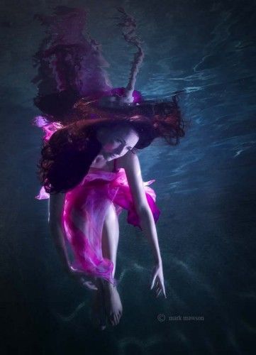 verity...reaching Underwater Fashion, Underwater Photoshoot, Underwater Portrait, Underwater Art, Underwater Photographer, Andrew Martin, Underwater Photos, Water Photography, Water Art