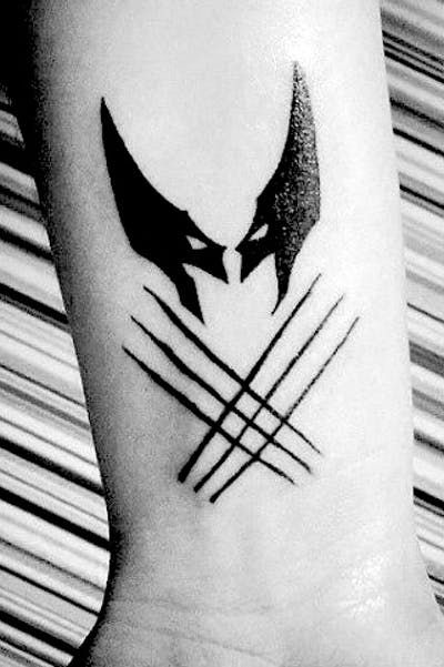 Marvel And Dc Tattoos, Wolverine Tattoo Ideas X Men, Logan Wolverine Tattoo, Small Wolverine Tattoo, Marvel Tattoo Ideas For Men, Wolverine Claws Tattoo, The Flash Tattoo Designs, Comic Book Tattoo Ideas, Wolverine Tattoo Design