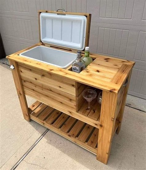 Wooden Ice Chest, Pool Bar Design, Cooler Bar, Wood Cooler, Wooden Cooler, Cooler Stand, Patio Cooler, Outdoor Wood Projects, Diy Home Bar