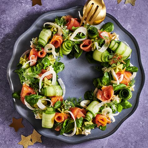 Christmas Salad Ideas, Amazing Food Platters, Beautiful Salad, Christmas Food Dinner, Christmas Brunch, Xmas Food, Appetizer Salads, Christmas Snacks, Food Platters