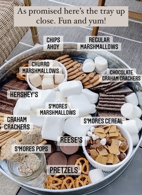 Glamping Ideas Food, Smores Dip Charcuterie Board, Smores Tray Party Ideas, S'more Platter, S’more Charcuterie Board Ideas, S’more Night Ideas, Bonfire Ideas Food, S’mores Charcuterie Table, S'more Charcuterie Board Ideas