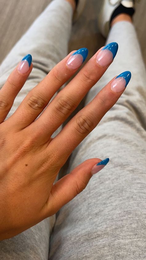 Almond Shape Blue French Tip, Short Almond Acrylic Nails Summer Simple, Aqua Blue French Tip Nails, Nail Ideas French Tip Almond, Blue Nauls, Fiji Nails, Almond French Tip, Dance Nails, Boring Nails