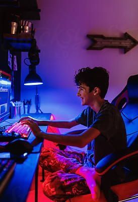 Gaming Photoshoot Ideas, Guy Playing Video Games Aesthetic, Gamer Senior Pictures, Gaming Aesthetic Boy, Gamer Aesthetic Boy, Playing Video Games Aesthetic, Gaming Photoshoot, Gaming Pose, Gamer Boy Aesthetic