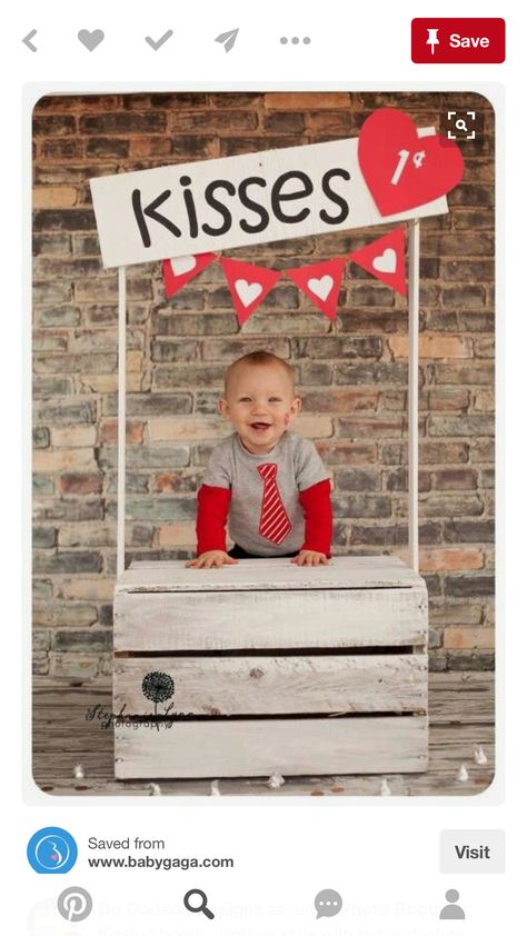 Mini Photography, Valentines Bricolage, Valentine Mini Session, Diy Photography Props, Photo Props Diy, Mini Photo Sessions, Valentine Photo Shoot, Valentine Picture, Photography Mini Sessions