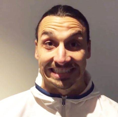 Face Pfp, Ugly Photos, Zlatan Ibrahimovic, Football Is Life, Zlatan Ibrahimović, Football Funny, Football Pictures, Funny Dude, Sports Humor