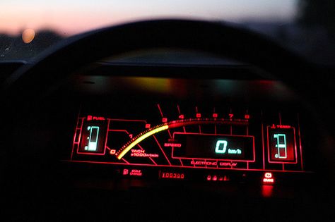 Vintage Digital Dash Ae86 Interior, Car Stereo Aesthetic, 1980s Car Aesthetic, Futuristic Cars Interior, Retro Car Dashboard, Toyota Trueno, Trueno Ae86, Toyota Sprinter, Kitt Knight Rider