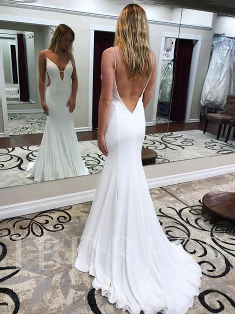 White Prom Dress Mermaid, Formal Dresses White, Braid Dress, White Evening Dresses, Backless Formal Dresses, Wedding Dresses Uk, White Mermaid, White Evening Dress, Spaghetti Strap Prom Dress