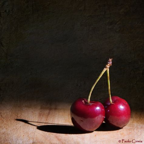 Still Life Simple Photography, Still Life Pictures Photographs, Still Life Fruit Reference, Simple Still Life Photography, Cherry Still Life, Still Life Ideas, Oil Painting Basics, Creative Still Life, Food References