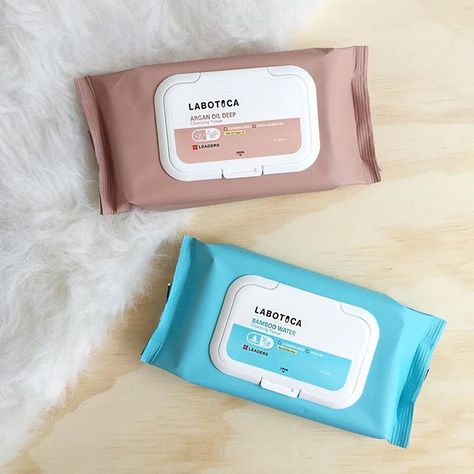 Shop this Instagram from @leadersusa Wet Wipes Aesthetic, Wipes Aesthetic, Wet Wipes Design, Wet Wipes Packaging, Pretty School Supplies, Makeup Store, Remove Makeup, School Accessories, Wet Wipes