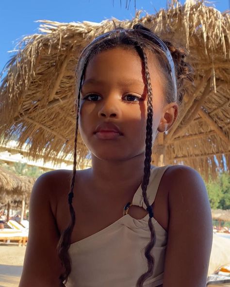 Isabella Ayesha, Cute Toddlers Brown Hair, Little Brunette Girl Kids, Light Skin Baby Girl, Brown Skin Toddler, Cute Black Girls Kids 10-11, Golden Skin Tone, Light Brown Skin, Black Kids Fashion