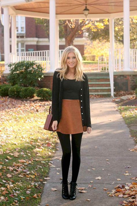 You are still wondering how to dress yourself up with a legging then here are some of the amazing Leggings Outfit Ideas that you can try out to look your best.   #CuteOutfitsWithLeggings #LeggingsOutfitIdeas Brown Skirt Outfit, 일본 패션, Winter Skirt Outfit, Trendy Skirts, Legging Outfits, Brown Outfit, Winter Skirt, Tights Outfit, 가을 패션