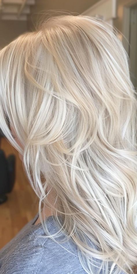 Ice Blonde Shoulder Length Hair, Platinum Blonde Highlights Medium Length, Vanilla Blonde With Lowlights, Curly White Blonde Hair, Blonde Hair With White Front Pieces, Light Sandy Blonde Hair, All Blonde Hair Color, Platinum Blonde Hair Styles, Golden Platinum Blonde