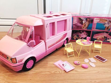 Barbie Caravan, Barbie Rv Campers, Barbie Motorhome, Barbie Camper Van, Barbie Camper Van 90s, Retro Rv, 1990s Kids, Barbie Camper, 1980s Barbie