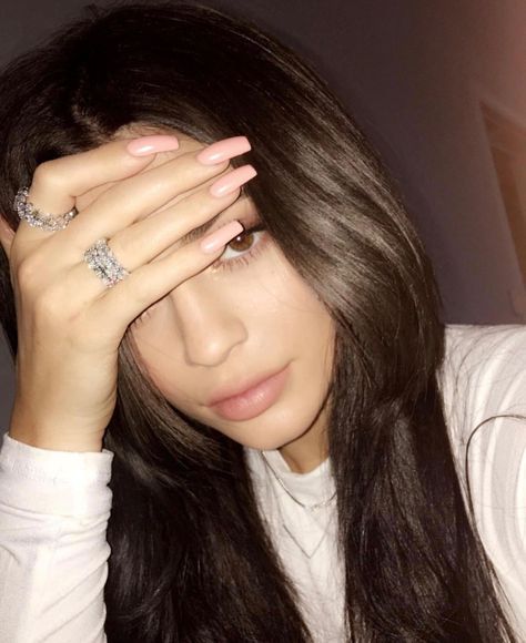 Kylie Jenner nails. Long pink squared nails. Nail goals. Jenner Nails, Kylie Jenner Nails, Ideas Nails, Kylie Jenner, Long Hair, Nails, Hair