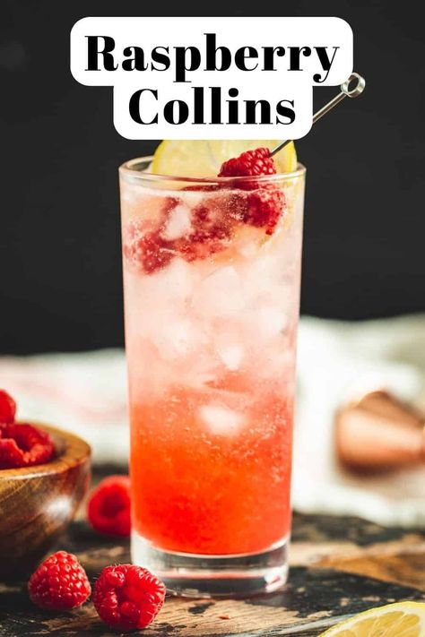 Raspberry collins garnished with fresh raspberries and lemon. Raspberry Drinks, Raspberry Vodka Drinks, Raspberry Collins, Vodka Collins, Raspberry Drink, Raspberry Gin, Collins Cocktail, Fruity Cocktail, Raspberry Vodka