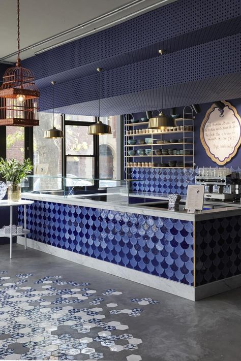 Modern Restaurant Design, Blue Cafe, Fish Restaurant, Blue Interior Design, Fish Shop, Modern Flooring, Modern Cafe, Design Decor Ideas, Coffee Shops Interior