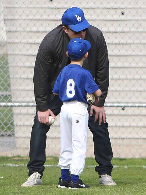 Ben Affleck and His Son Samuel Play Baseball in Los Angeles | In Touch Weekly Father With Son, Son And Dad, Cameron Bright, Ben And Jen, Dad And Son, Play Baseball, Great Father, Kids Baseball, Dad Son