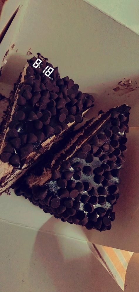 Pastry Snapchat Story, Pastry Snap, Food Captions, Chocolate Pastry, Snap Ideas, Bridal Mehendi, Editing Tricks, Snapchat Streak, Mehndi Designs Front Hand