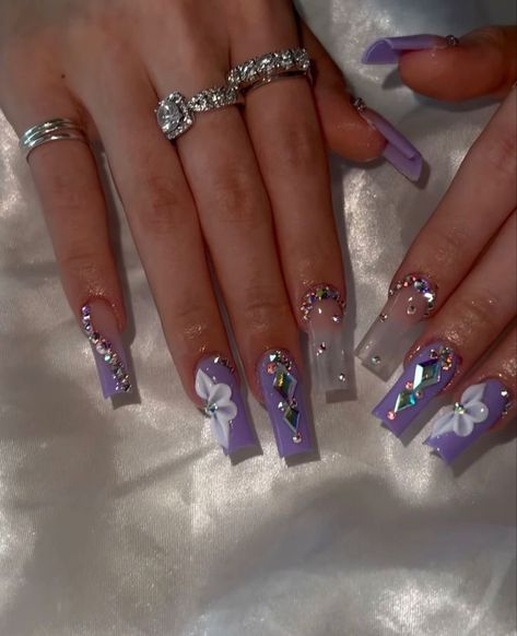 🪬 May Nail Designs, Quinceanera Nails, Purple Glitter Nails, Purple Acrylic Nails, Tropical Nails, Fancy Nails Designs, Stylish Nails Designs, Nails Design With Rhinestones, Girly Acrylic Nails