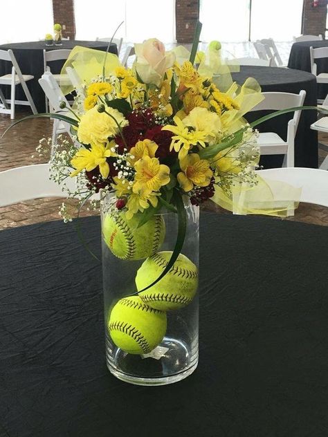 Ambers graduation idea Softball Party Decorations, Softball Wedding, Softball Birthday Parties, Softball Decorations, Banquet Centerpieces, Softball Party, Softball Crafts, Softball Pitcher, Senior Softball