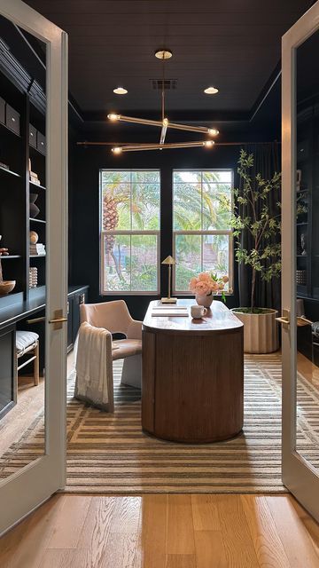 Jill Higginson on Instagram: "Would you dare to drench a room in black paint? 

Comment SHOP below to receive a DM with the link to shop this post on my LTK ⬇ https://liketk.it/4MHfK

Home office - paint color is Tricorn black by Sherwin Williams  #ltkhome #ltkvideo #ltkstyletip" Merry Everything And Happy Always, Moody Office, Office Paint Colors, Merry Everything, Office Paint, Study Inspo, Grey Dining, Office Inspiration, Home Office Design