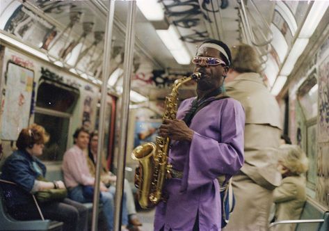 Fashion Documentary, Jamel Shabazz, Book City, New York Subway, Nyc Subway, Street Photographers, Street Photo, Street Scenes, City Life