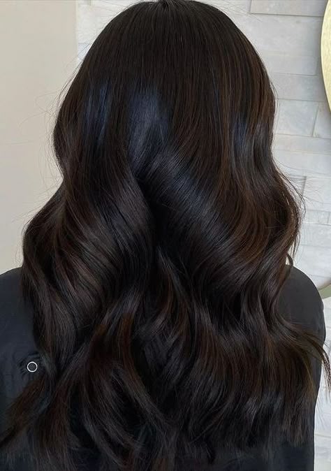 Dark Honey Brown Hair, Dark Chocolate Hair, Dark Chocolate Brown Hair, Rambut Brunette, Black Hair Balayage, Dark Brunette Hair, Honey Brown Hair, Brown Hair Looks, Brown Hair Inspo