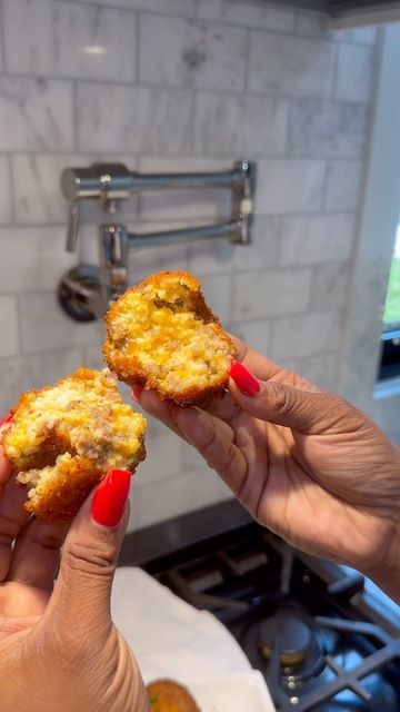 Kardea Brown on Instagram: "Don’t you throw away dem grits 😂…..let me show you what to do with them! Make cheesy sausage and grit balls and serve them with hot pepper jelly! Ingredients Canola oil, for frying 1/2 cup country sausage cooked (i.e Jimmy Dean’s) 2 1/2 cups leftover cooked grits 1 cup grated extra sharp cheese 1/2 cup all-purpose flour 1/2 teaspoon paprika 1/8 teaspoon cayenne pepper 3 large eggs, lightly beaten 1 cup panko breadcrumbs Kosher salt Directions Fill a large Grit Balls, Kardea Brown, Country Sausage, Hot Pepper Jelly, Grits Recipe, Wet Hands, Jimmy Dean, Slotted Spoon, Pepper Jelly