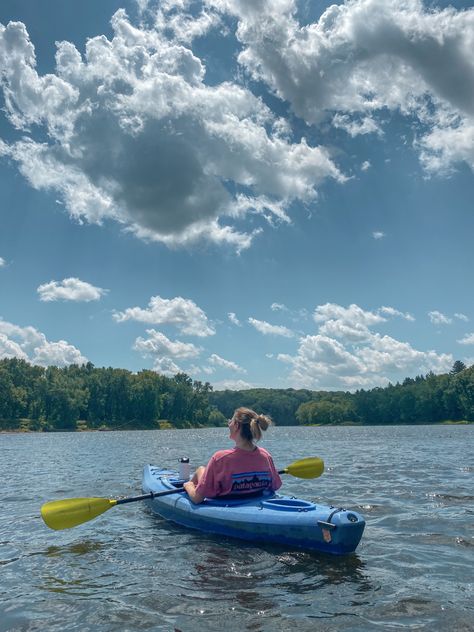 kayak kayaking canoeing summer patagonia summer fun summer ideas Kayak Photo Ideas, Patagonia Summer, Kayaking Instagram Pictures, Aesthetic Kayaking Pictures, Kayak Astetic, Hobbies Aesthetic, Kayaking Aesthetic, Fun Summer Ideas, Clear Kayak Aesthetic