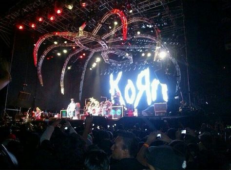 Korn Banner, Korn Aesthetic, Asher Core, Korn Concert, Violent J, Metal Concert, Scene Queen, Groove Metal, Peter Griffin